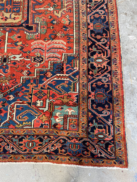 9 x 13 Antique Persian Heriz Rug 52634