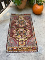 2x3 vintage rug