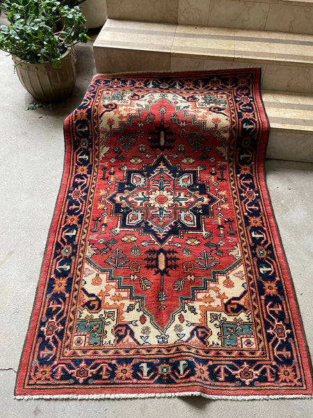 Small Rug - Small Persian Heriz 3x5 Woll Rug Chicago Rug Store